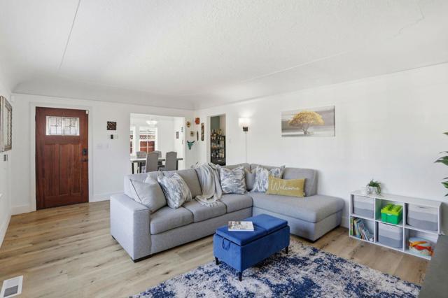 166 E Humboldt Street, San Jose CA: https://media.crmls.org/mediaz/129e648e-ceb0-477a-87c3-07ae15a1f57e.jpg