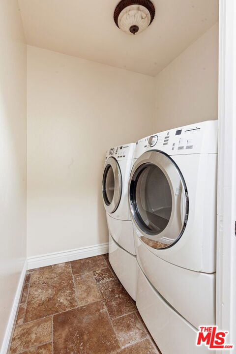 30712 Lakefront Drive photo 19