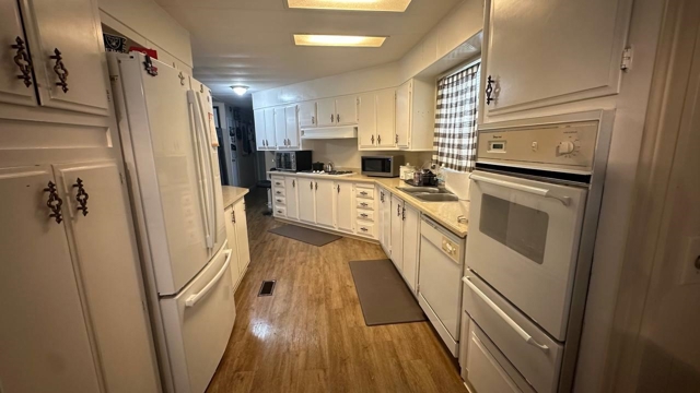 Image 10 of 22 For 367 Ravine Cir