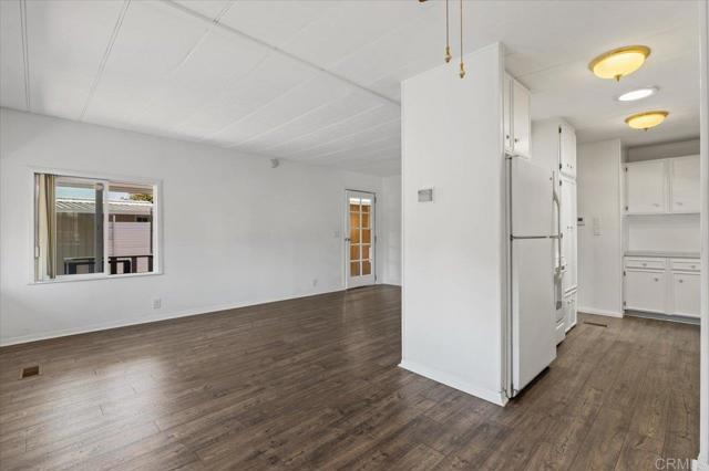 1501 Anza Avenue, Vista CA: https://media.crmls.org/mediaz/12a015c2-a1c0-4024-99d5-77fa8e57d0d3.jpg