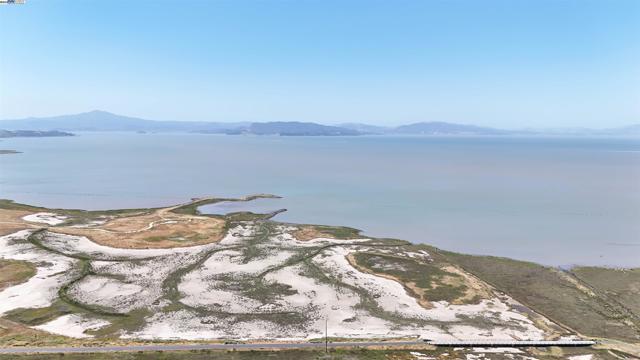 613 Payne Dr, Richmond CA: https://media.crmls.org/mediaz/12a04a74-1d6d-4436-9731-13982c57735d.jpg