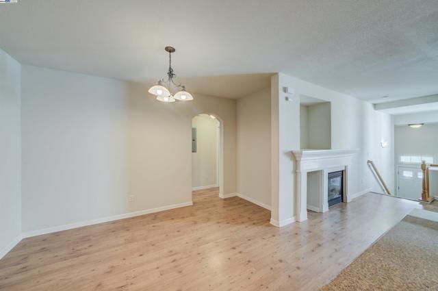 4379 Brannigan St, Dublin CA: https://media.crmls.org/mediaz/12a12158-1806-4760-910b-470a5c40d6a3.jpg