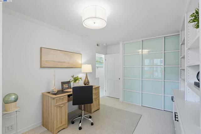 156 Lombard St, San Francisco CA: https://media.crmls.org/mediaz/12a20f30-a80b-42de-b106-05a36767d81e.jpg