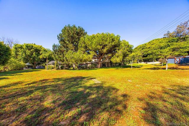 661 Union, Encinitas CA: https://media.crmls.org/mediaz/12a2cc74-7b2c-4b5b-a073-e509830efcae.jpg