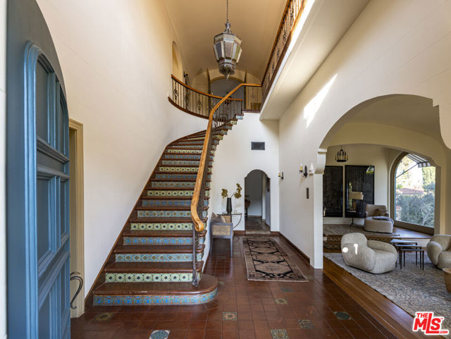 2250 N Berendo Street, Los Angeles CA: https://media.crmls.org/mediaz/12a2cfc3-d668-4f19-b629-76b523a0a849.jpg
