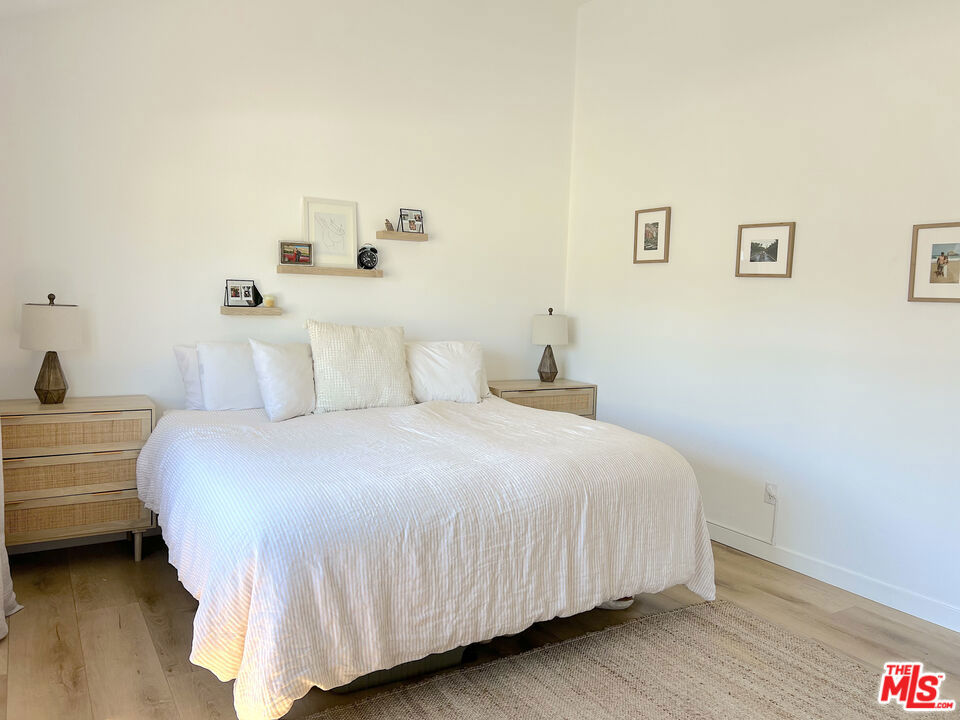 MLS #25563443 img 12