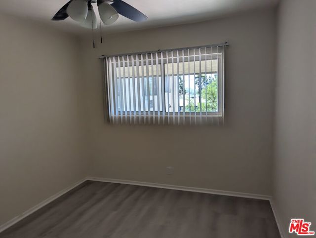 1365 Orange Grove Avenue, Glendale CA: https://media.crmls.org/mediaz/12a447aa-7bfb-4fc7-9fc4-03211462f7d7.jpg