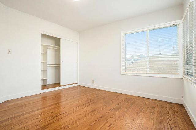 831 E 17th Street, Oakland CA: https://media.crmls.org/mediaz/12a49c7b-547c-4d11-bc7f-4184b92432ea.jpg