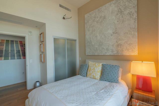 1441 9Th Ave, San Diego CA: https://media.crmls.org/mediaz/12a51e38-fd18-4bc5-a1be-a871588354d7.jpg