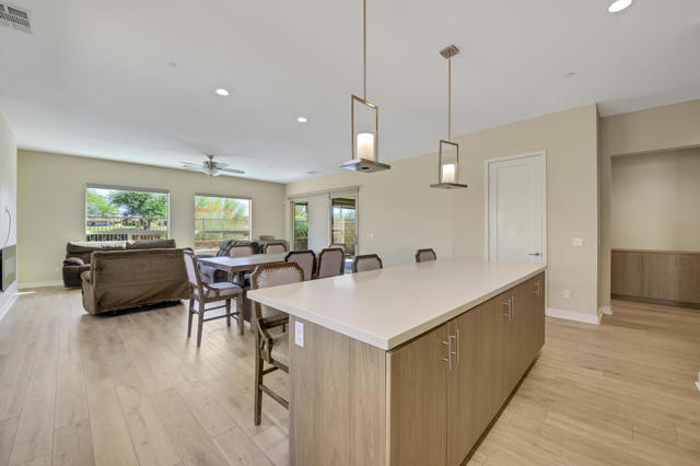 Image 7 of 37 For 80085 Canyon Club Court
