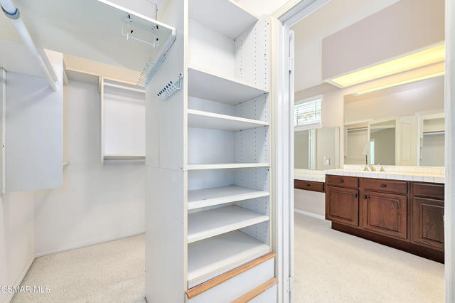 3041 Three Springs Drive, Westlake Village CA: https://media.crmls.org/mediaz/12a5bac1-534b-4e11-9f59-dcfa202d9eb4.jpg