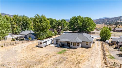 Detail Gallery Image 35 of 42 For 28551 Bear Valley Rd, Tehachapi,  CA 93561 - 4 Beds | 2 Baths