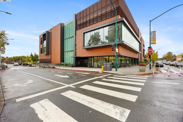 22519 Main St, Hayward CA: https://media.crmls.org/mediaz/12a71833-f938-4901-94e1-9c28e6c2fc00.jpg