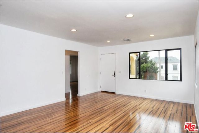 122 Harper Avenue, Los Angeles, California 90048, ,Multi-Family,For Sale,Harper,24432915