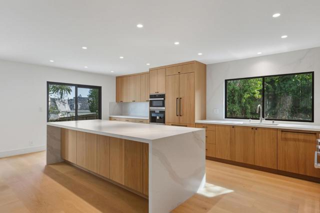 340 Arden Road, Hillsborough CA: https://media.crmls.org/mediaz/12a85397-e91e-45fc-a285-4f2f4c2fdef4.jpg