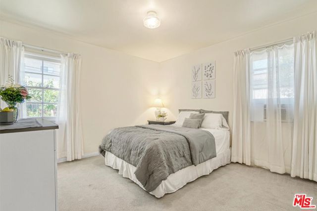 2577 Wellesley Avenue, Los Angeles CA: https://media.crmls.org/mediaz/12a9c939-0aab-44f2-bec8-c9d3580ce2bc.jpg
