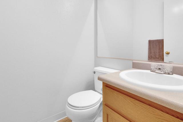 310 Mustang Court, King City CA: https://media.crmls.org/mediaz/12aa1247-3e77-45ef-b3c7-b8f9264e3f00.jpg