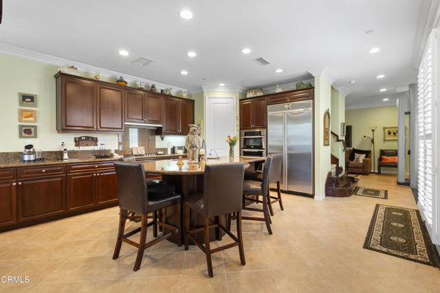 Detail Gallery Image 3 of 50 For 4003 Galapagos Way, Oxnard,  CA 93035 - 5 Beds | 3 Baths