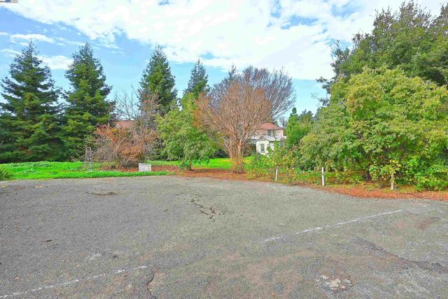 Image 42 of 51 For 181 Lewelling Blvd