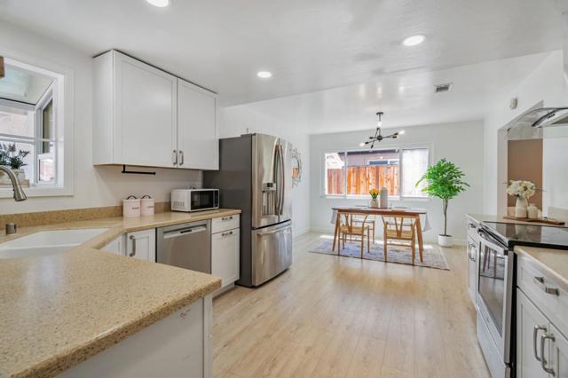 2050 Coolidge Drive, Santa Clara CA: https://media.crmls.org/mediaz/12ab1cd2-ff48-473f-992f-77cd32acf4c3.jpg