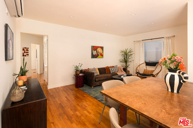 2646 Rich Street photo 6