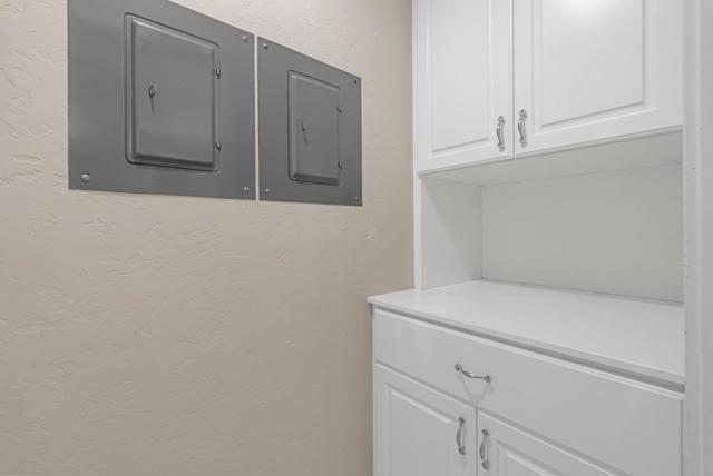 18301 Idylwild Road, Los Gatos CA: https://media.crmls.org/mediaz/12abe3af-17a5-4e37-b8ac-10432332b557.jpg