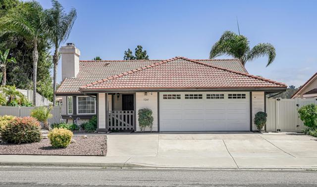 5241 Alamosa Park Dr, Oceanside CA: https://media.crmls.org/mediaz/12ac1ab3-c8e2-421a-a6f4-4e9a15c9c28b.jpg