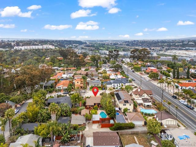 4573 4575 Massachusetts St, San Diego CA: https://media.crmls.org/mediaz/12acc7a1-e80c-4b25-b37f-eec71b1bd265.jpg