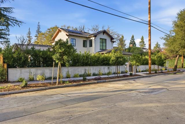 265 Coleridge Avenue, Palo Alto CA: https://media.crmls.org/mediaz/12ad1a8e-8be9-4168-9f56-14fc261cd953.jpg