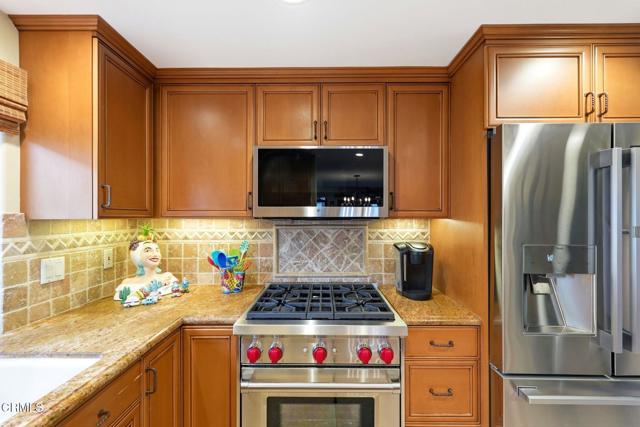 Detail Gallery Image 27 of 73 For 137 Fillmore Ave, Oxnard,  CA 93035 - 3 Beds | 3 Baths