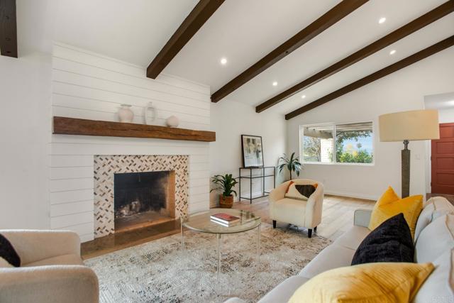 13837 Tam O Shanter Court, Poway CA: https://media.crmls.org/mediaz/12b01b92-0c4d-4b8c-a9db-ed17adb80736.jpg