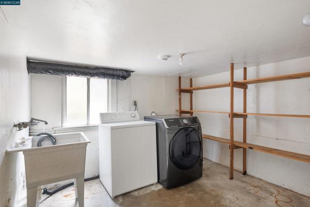 708 Cornell Ave, Albany CA: https://media.crmls.org/mediaz/12b068fc-9d19-474d-9129-f03e77b2c8d9.jpg