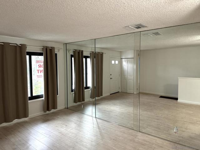 2252 Caminito Pajarito, San Diego CA: https://media.crmls.org/mediaz/12b1b6df-a70f-447b-812b-d1842585377a.jpg