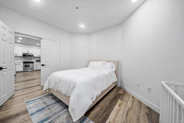 Detail Gallery Image 22 of 26 For 344 Orange Ave #203,  Coronado,  CA 92118 - 3 Beds | 2 Baths