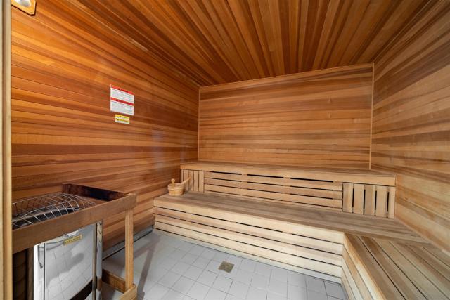 888 W E St, San Diego CA: https://media.crmls.org/mediaz/12b22324-7280-4f54-9821-dcce2eb0f1db.jpg