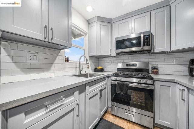 96 Highway Avenue, Bay Point CA: https://media.crmls.org/mediaz/12b24c6a-e90f-4da7-9b0f-dc13e6d60982.jpg