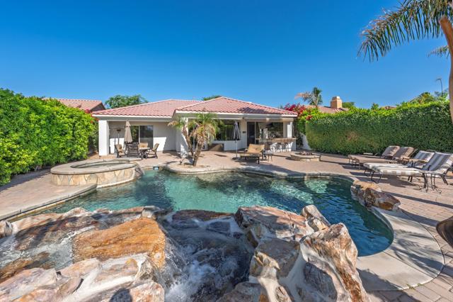 57810 Black Diamond, La Quinta CA: https://media.crmls.org/mediaz/12b305d6-5606-4544-b1f2-0036dad96502.jpg