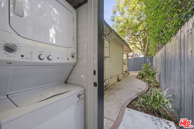 551 Westmount Drive, West Hollywood CA: https://media.crmls.org/mediaz/12b47464-9936-4ba5-b9b1-8ad383760424.jpg