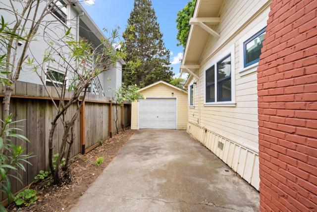 30 Clinton Street, Redwood City CA: https://media.crmls.org/mediaz/12b4ccfb-f639-43c9-86ee-639a85d9c39c.jpg