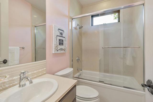7 Stonebrae Road, Hayward CA: https://media.crmls.org/mediaz/12b63719-948c-4b0d-aaf8-512277ad4df2.jpg