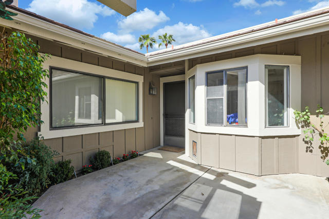 86 Palomino Circle, Palm Desert, CA 92211