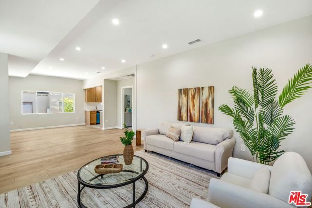 120 W Ellis Avenue, Inglewood CA: https://media.crmls.org/mediaz/12b7bdc6-c505-4667-9b38-f81b7bcacd2d.jpg