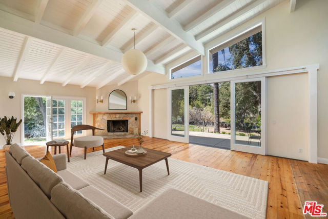 2457 Liberty Lane, Topanga CA: https://media.crmls.org/mediaz/12b7fc11-a124-4eb1-bccb-acc4925a14b1.jpg