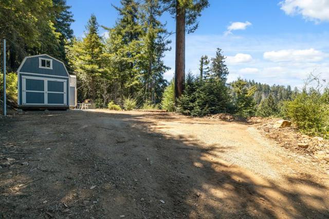 280 Sweetwater Lane, Ben Lomond CA: https://media.crmls.org/mediaz/12b855b8-aff7-4114-a779-5ef43d3283ac.jpg
