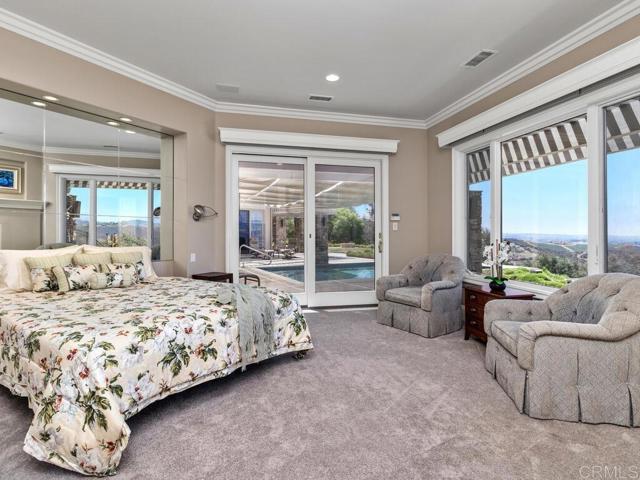 6095 Lake Vista Drive, Bonsall CA: https://media.crmls.org/mediaz/12b940b4-7ccc-4d4a-a4f0-8814e8552c8f.jpg