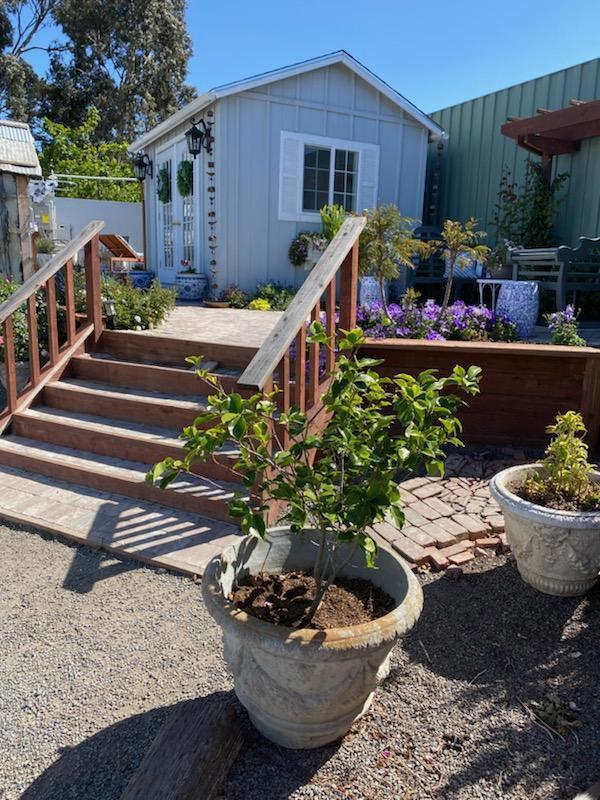 1537 School Road, San Juan Bautista CA: https://media.crmls.org/mediaz/12b97a93-6bb5-4e28-a1fe-31d6a6b1d689.jpg