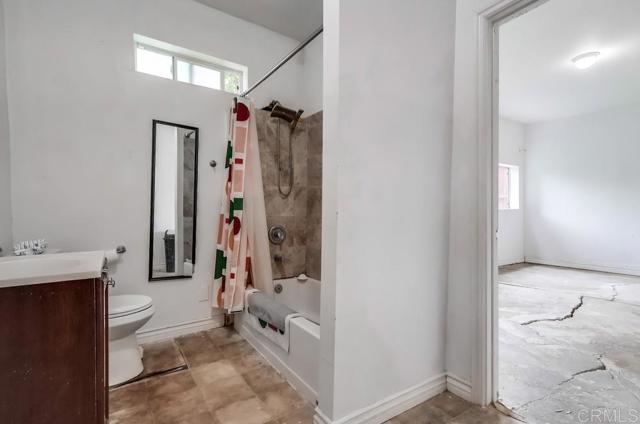 1279 N Hicks Drive, East Los Angeles CA: https://media.crmls.org/mediaz/12b99992-af31-4d1a-8a3e-c47b84009a04.jpg