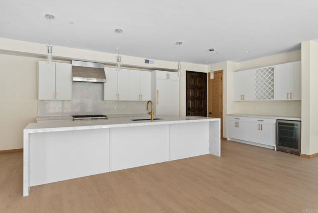 Detail Gallery Image 6 of 22 For 2670 Roosevelt St, Carlsbad,  CA 92008 - 2 Beds | 2 Baths