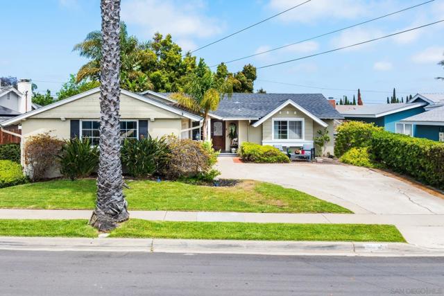 4357 Mount Hukee Ave, San Diego CA: https://media.crmls.org/mediaz/12ba2ed0-c893-4c0a-952a-036f9c6af005.jpg