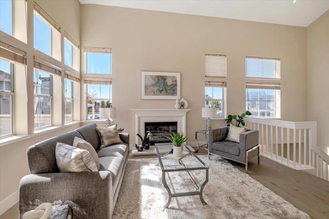 585 Shoal Circle,  CA: https://media.crmls.org/mediaz/12ba76df-054a-4993-bdf8-3482e02fb444.jpg